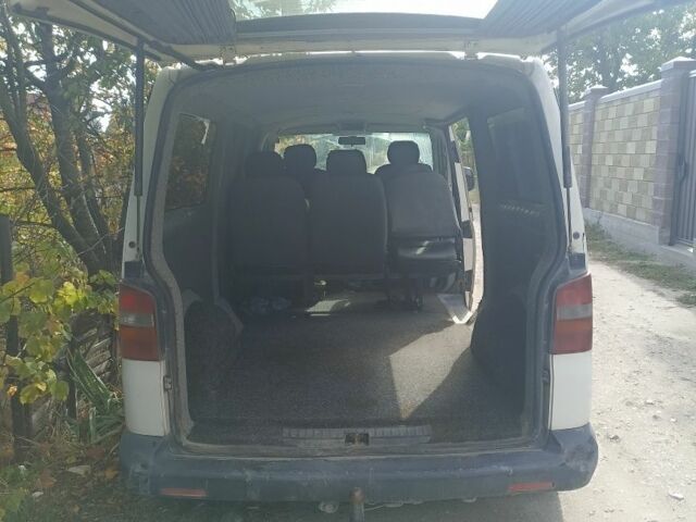 Білий Фольксваген Transporter, об'ємом двигуна 2.5 л та пробігом 320 тис. км за 4000 $, фото 1 на Automoto.ua