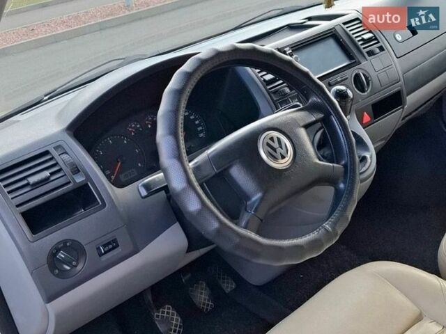 Білий Фольксваген Transporter, об'ємом двигуна 1.9 л та пробігом 252 тис. км за 8800 $, фото 6 на Automoto.ua