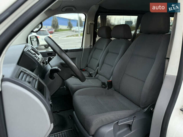 Белый Фольксваген Transporter, объемом двигателя 2.5 л и пробегом 270 тыс. км за 9800 $, фото 11 на Automoto.ua