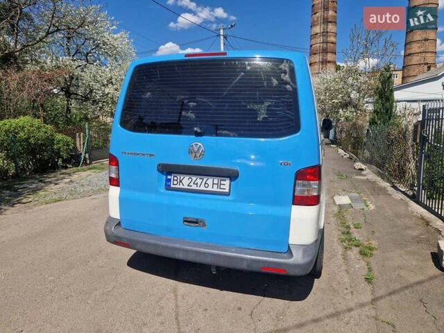 Білий Фольксваген Transporter, об'ємом двигуна 2.46 л та пробігом 374 тис. км за 7700 $, фото 3 на Automoto.ua