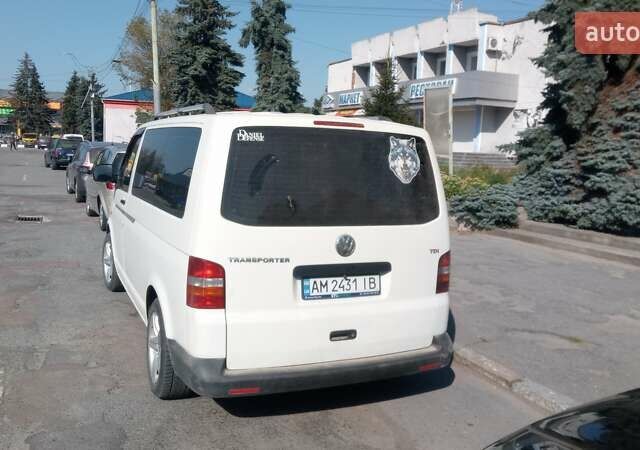 Белый Фольксваген Transporter, объемом двигателя 2.46 л и пробегом 360 тыс. км за 8500 $, фото 3 на Automoto.ua