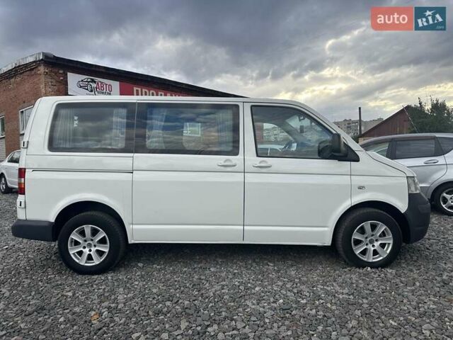 Белый Фольксваген Transporter, объемом двигателя 2.5 л и пробегом 457 тыс. км за 7300 $, фото 3 на Automoto.ua