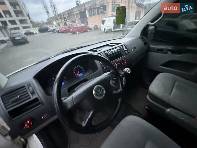 Белый Фольксваген Transporter, объемом двигателя 2.46 л и пробегом 460 тыс. км за 3900 $, фото 7 на Automoto.ua