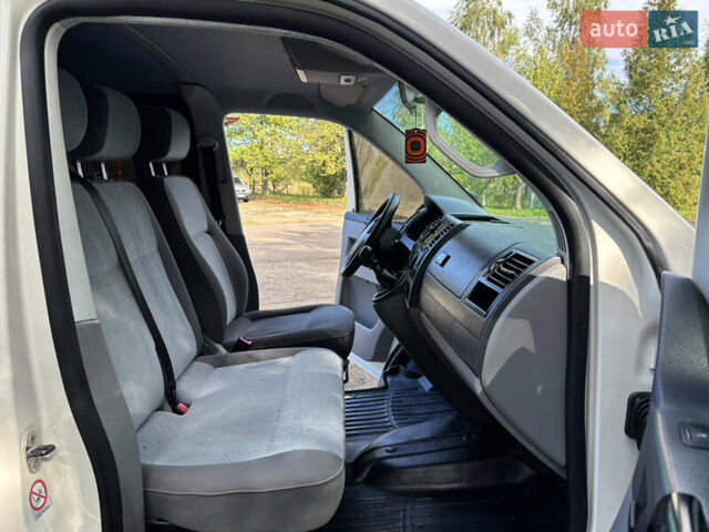 Белый Фольксваген Transporter, объемом двигателя 1.9 л и пробегом 337 тыс. км за 8750 $, фото 91 на Automoto.ua