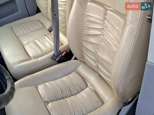 Білий Фольксваген Transporter, об'ємом двигуна 1.9 л та пробігом 252 тис. км за 8800 $, фото 8 на Automoto.ua