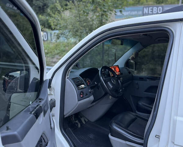 Белый Фольксваген Transporter, объемом двигателя 1.9 л и пробегом 500 тыс. км за 8000 $, фото 6 на Automoto.ua