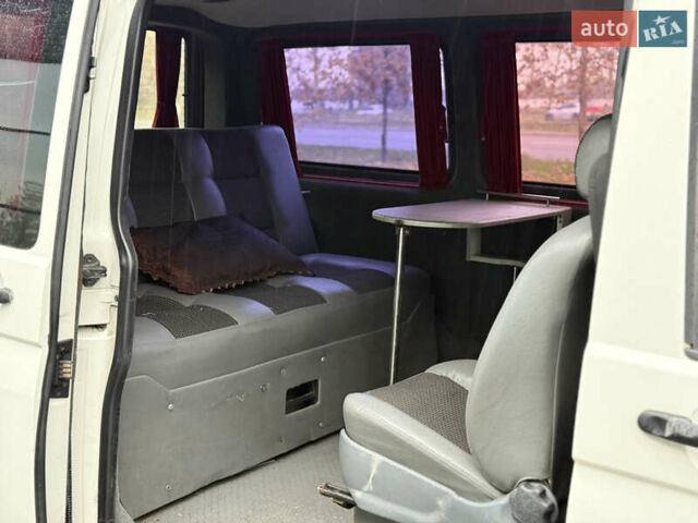 Белый Фольксваген Transporter, объемом двигателя 2.46 л и пробегом 330 тыс. км за 6500 $, фото 19 на Automoto.ua