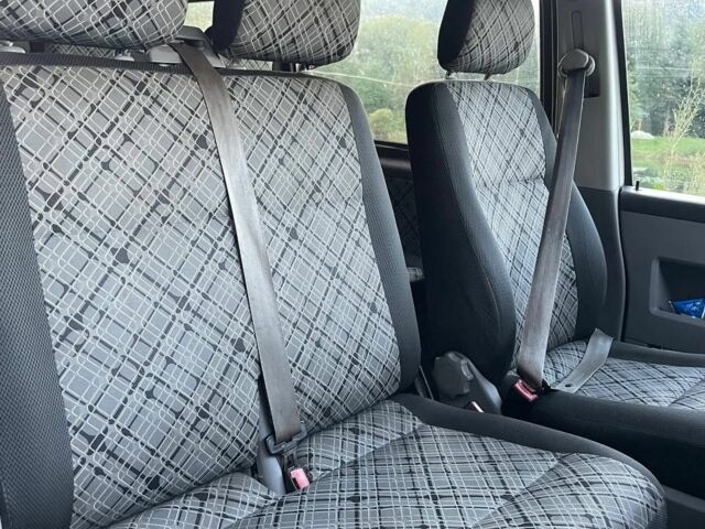 Белый Фольксваген Transporter, объемом двигателя 2.5 л и пробегом 400 тыс. км за 6500 $, фото 7 на Automoto.ua