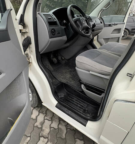 Белый Фольксваген Transporter, объемом двигателя 2.5 л и пробегом 287 тыс. км за 7800 $, фото 29 на Automoto.ua