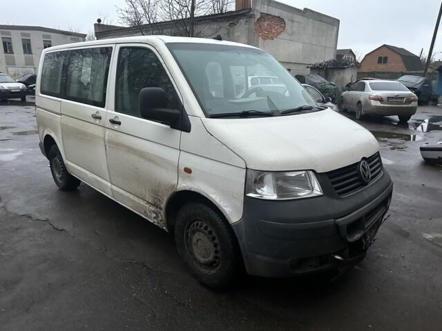 Белый Фольксваген Transporter, объемом двигателя 1.9 л и пробегом 433 тыс. км за 3350 $, фото 2 на Automoto.ua