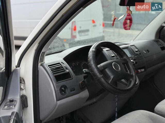 Белый Фольксваген Transporter, объемом двигателя 2.46 л и пробегом 330 тыс. км за 6500 $, фото 15 на Automoto.ua