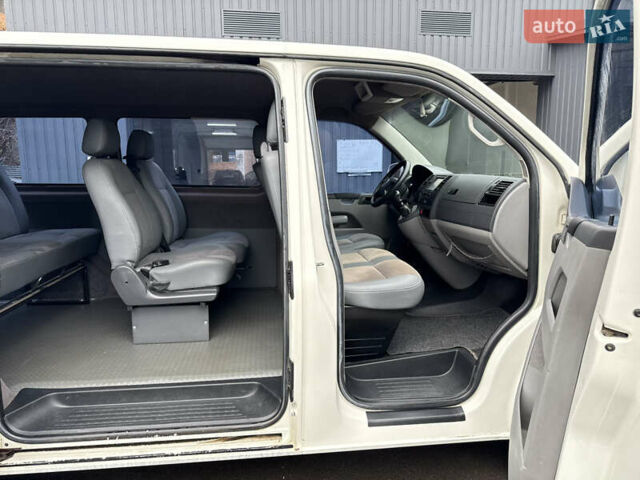 Белый Фольксваген Transporter, объемом двигателя 1.9 л и пробегом 300 тыс. км за 7700 $, фото 24 на Automoto.ua