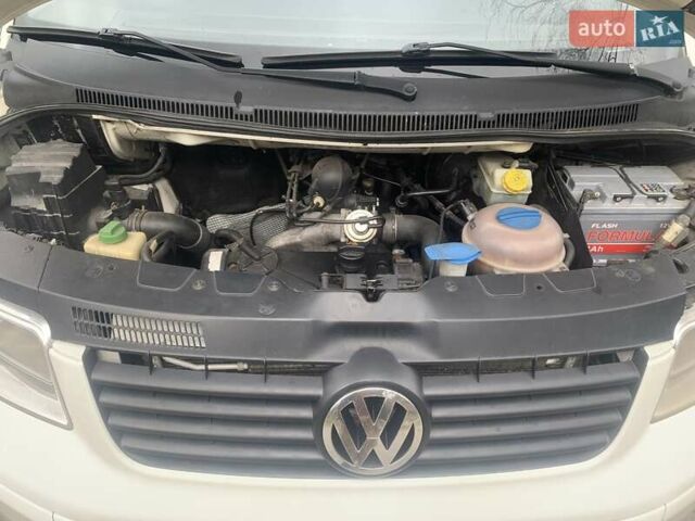 Белый Фольксваген Transporter, объемом двигателя 1.9 л и пробегом 270 тыс. км за 6999 $, фото 5 на Automoto.ua