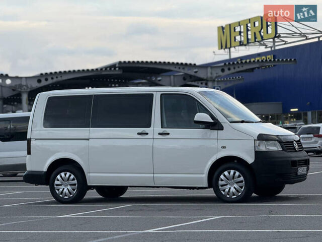 Белый Фольксваген Transporter, объемом двигателя 2.5 л и пробегом 270 тыс. км за 9800 $, фото 2 на Automoto.ua
