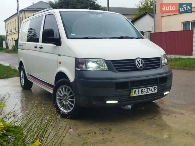Белый Фольксваген Transporter, объемом двигателя 2.5 л и пробегом 298 тыс. км за 7400 $, фото 19 на Automoto.ua
