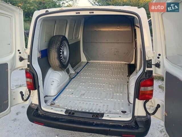 Белый Фольксваген Transporter, объемом двигателя 1.9 л и пробегом 400 тыс. км за 6700 $, фото 1 на Automoto.ua