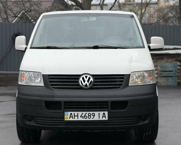 Белый Фольксваген Transporter, объемом двигателя 1.9 л и пробегом 300 тыс. км за 7700 $, фото 4 на Automoto.ua