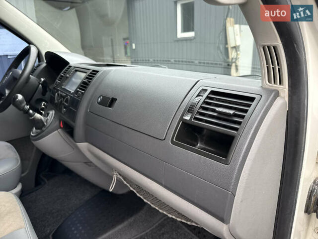 Белый Фольксваген Transporter, объемом двигателя 1.9 л и пробегом 300 тыс. км за 7700 $, фото 28 на Automoto.ua