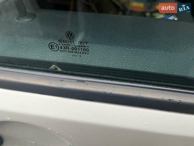 Білий Фольксваген Transporter, об'ємом двигуна 1.9 л та пробігом 250 тис. км за 10500 $, фото 5 на Automoto.ua