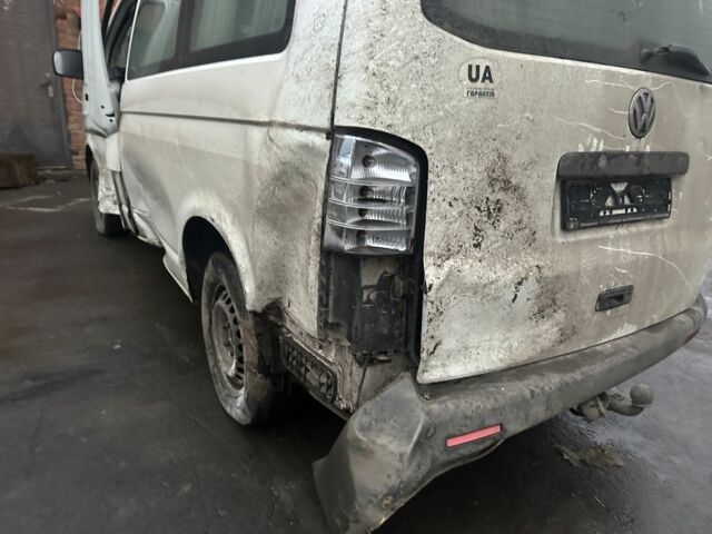 Белый Фольксваген Transporter, объемом двигателя 1.9 л и пробегом 433 тыс. км за 3350 $, фото 4 на Automoto.ua