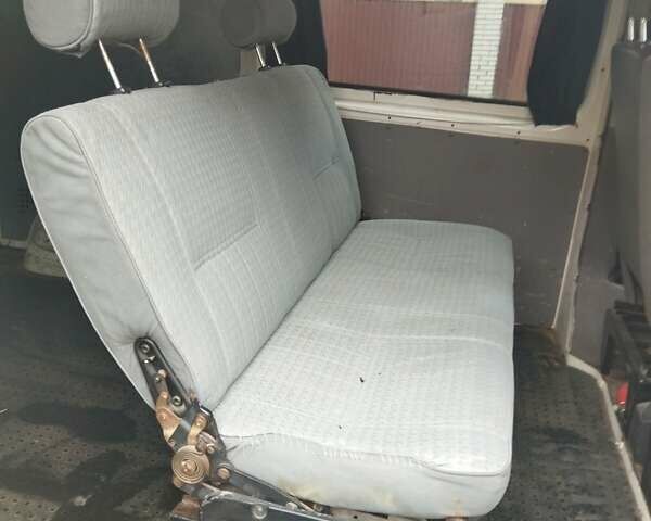 Белый Фольксваген Transporter, объемом двигателя 2.5 л и пробегом 298 тыс. км за 7400 $, фото 21 на Automoto.ua