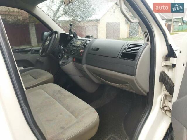 Белый Фольксваген Transporter, объемом двигателя 2.5 л и пробегом 298 тыс. км за 7400 $, фото 18 на Automoto.ua