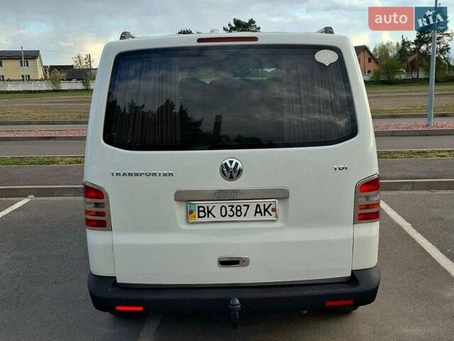 Білий Фольксваген Transporter, об'ємом двигуна 1.9 л та пробігом 252 тис. км за 8800 $, фото 4 на Automoto.ua