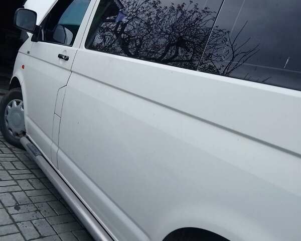 Белый Фольксваген Transporter, объемом двигателя 1.9 л и пробегом 170 тыс. км за 8000 $, фото 4 на Automoto.ua