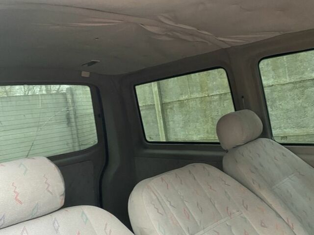 Білий Фольксваген Transporter, об'ємом двигуна 1.9 л та пробігом 232 тис. км за 5100 $, фото 12 на Automoto.ua