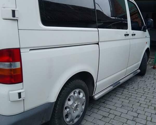 Белый Фольксваген Transporter, объемом двигателя 1.9 л и пробегом 170 тыс. км за 8000 $, фото 2 на Automoto.ua