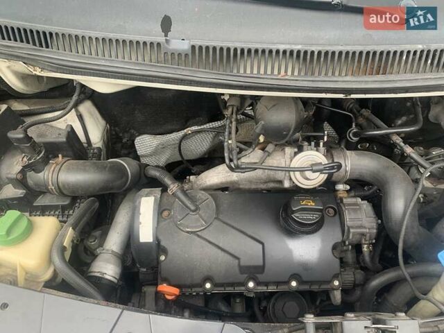 Белый Фольксваген Transporter, объемом двигателя 1.9 л и пробегом 270 тыс. км за 6999 $, фото 6 на Automoto.ua