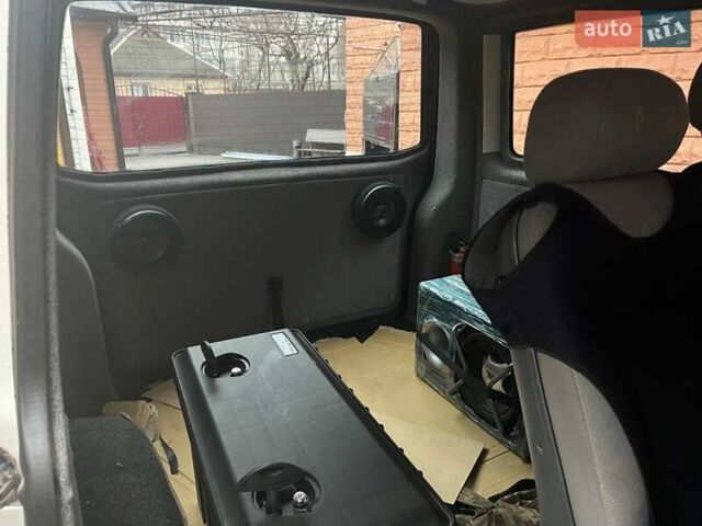 Білий Фольксваген Transporter, об'ємом двигуна 1.9 л та пробігом 250 тис. км за 10500 $, фото 13 на Automoto.ua