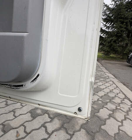 Белый Фольксваген Transporter, объемом двигателя 2.5 л и пробегом 287 тыс. км за 7800 $, фото 23 на Automoto.ua