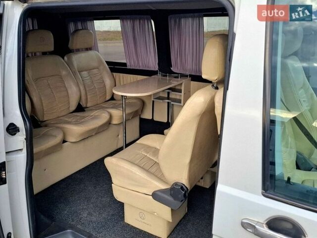 Білий Фольксваген Transporter, об'ємом двигуна 1.9 л та пробігом 252 тис. км за 8800 $, фото 10 на Automoto.ua
