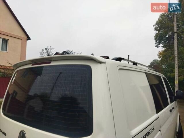 Белый Фольксваген Transporter, объемом двигателя 2.5 л и пробегом 298 тыс. км за 7400 $, фото 1 на Automoto.ua