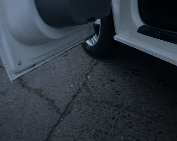 Белый Фольксваген Transporter, объемом двигателя 0 л и пробегом 410 тыс. км за 8500 $, фото 8 на Automoto.ua