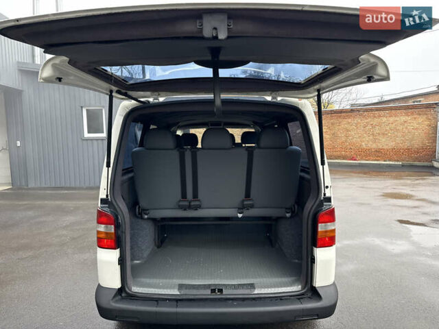 Белый Фольксваген Transporter, объемом двигателя 1.9 л и пробегом 300 тыс. км за 7700 $, фото 21 на Automoto.ua