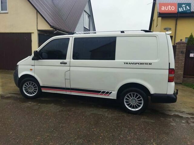 Белый Фольксваген Transporter, объемом двигателя 2.5 л и пробегом 298 тыс. км за 7400 $, фото 6 на Automoto.ua
