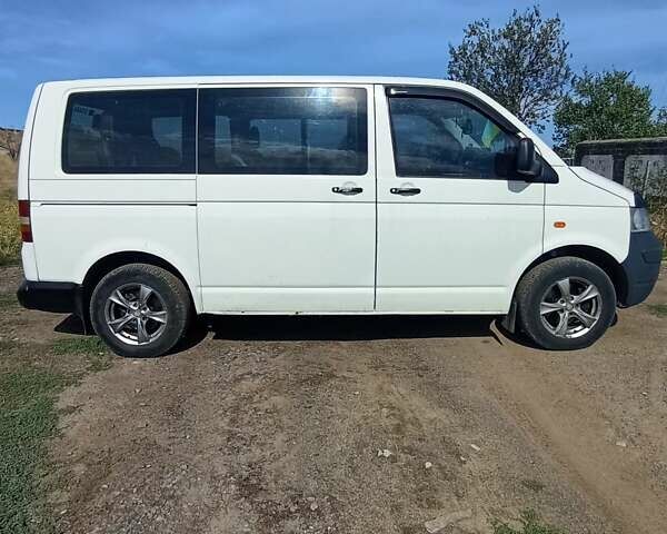 Белый Фольксваген Transporter, объемом двигателя 1.9 л и пробегом 318 тыс. км за 8100 $, фото 17 на Automoto.ua