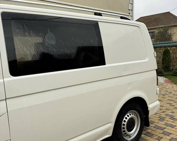 Белый Фольксваген Transporter, объемом двигателя 1.9 л и пробегом 330 тыс. км за 5600 $, фото 7 на Automoto.ua