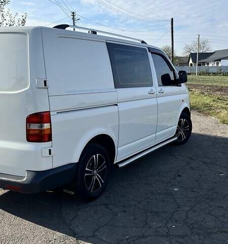 Білий Фольксваген Transporter, об'ємом двигуна 1.9 л та пробігом 180 тис. км за 12500 $, фото 1 на Automoto.ua