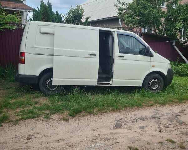 Белый Фольксваген Transporter, объемом двигателя 1.9 л и пробегом 350 тыс. км за 7000 $, фото 1 на Automoto.ua