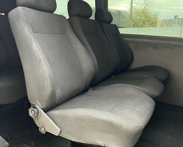 Белый Фольксваген Transporter, объемом двигателя 1.9 л и пробегом 392 тыс. км за 7799 $, фото 41 на Automoto.ua
