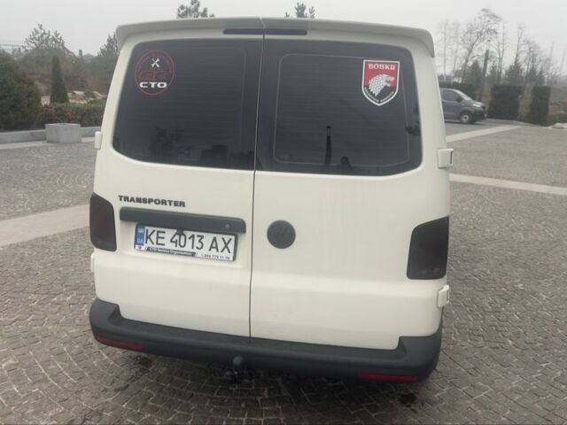 Білий Фольксваген Transporter, об'ємом двигуна 2.5 л та пробігом 297 тис. км за 10700 $, фото 2 на Automoto.ua