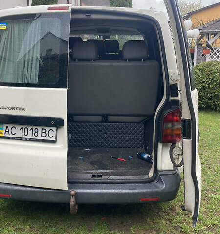 Белый Фольксваген Transporter, объемом двигателя 1.9 л и пробегом 330 тыс. км за 8500 $, фото 8 на Automoto.ua
