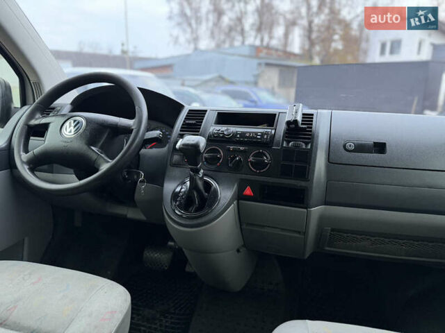 Белый Фольксваген Transporter, объемом двигателя 2.46 л и пробегом 250 тыс. км за 5999 $, фото 42 на Automoto.ua