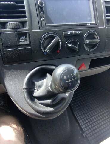 Белый Фольксваген Transporter, объемом двигателя 2.5 л и пробегом 400 тыс. км за 8700 $, фото 12 на Automoto.ua