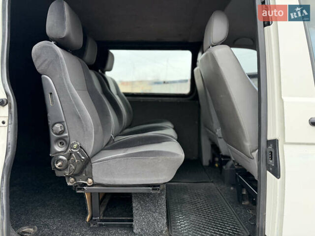 Белый Фольксваген Transporter, объемом двигателя 2.46 л и пробегом 250 тыс. км за 5999 $, фото 55 на Automoto.ua