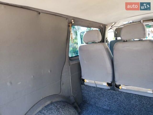 Белый Фольксваген Transporter, объемом двигателя 2.5 л и пробегом 335 тыс. км за 8500 $, фото 10 на Automoto.ua