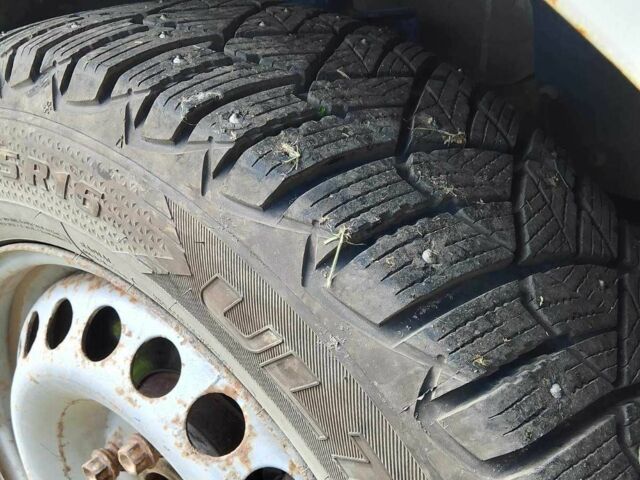 Белый Фольксваген Transporter, объемом двигателя 1.9 л и пробегом 320 тыс. км за 8000 $, фото 3 на Automoto.ua